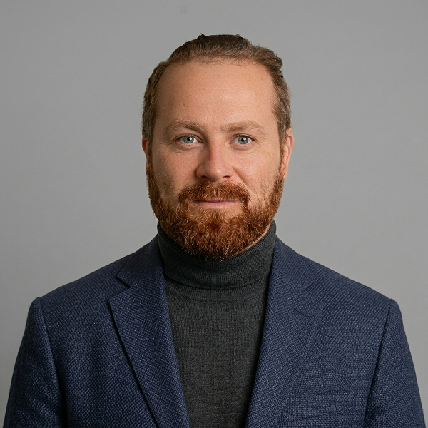 Gökhan Meriç — UI/UX Architect & Product Designer